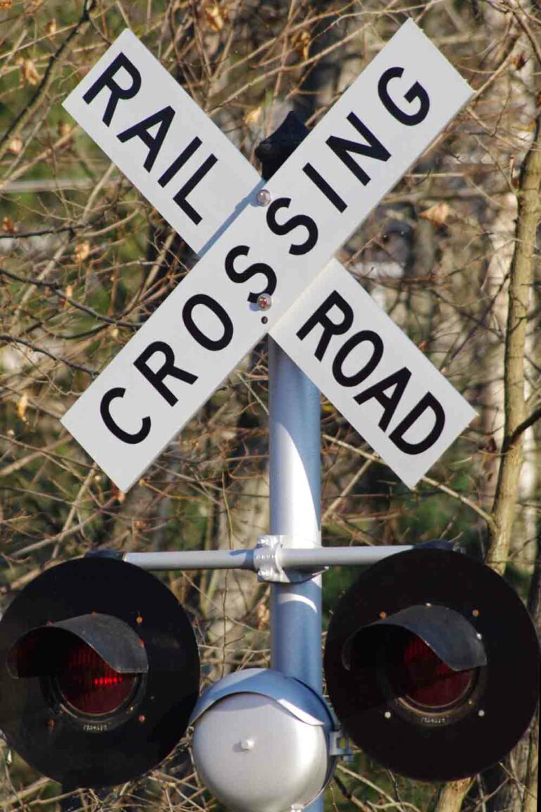 Railroad Crossing Sign 1.jpg