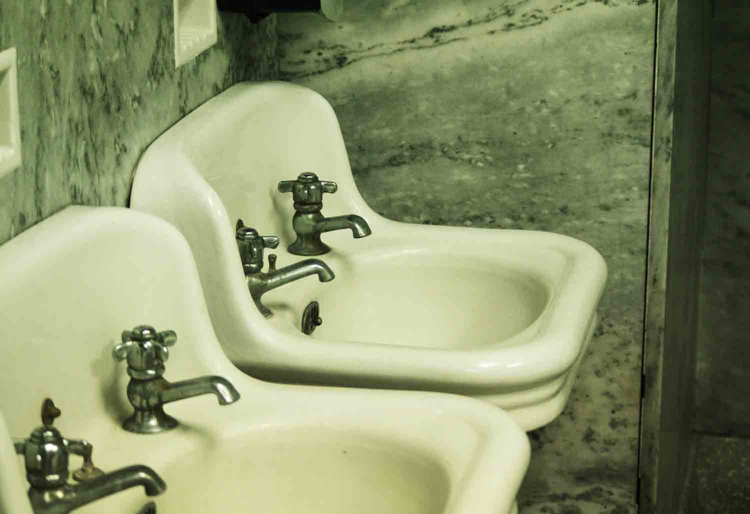 Sinks 1.jpg